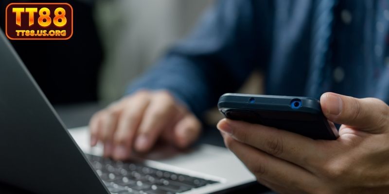 Lưu ý khi liên hệ chat trực tuyến TT88